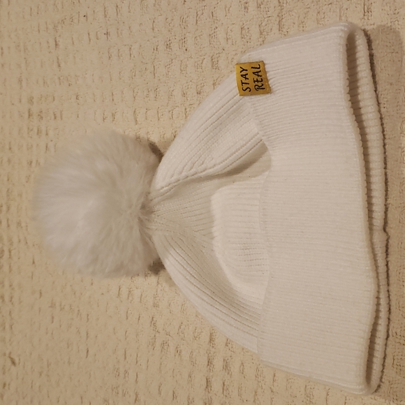 White winter hat with mask - Picture 2 of 4